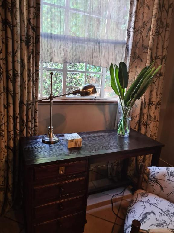 the-coach-house-8631