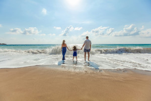 10-essential-hacks-for-stress-free-family-travel