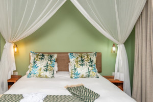 Deluxe Room Image 1